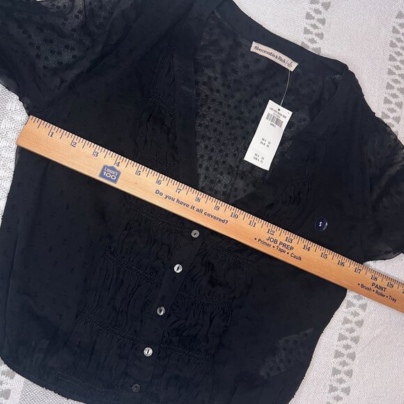 New Abercrombie & Fitch Women's Black Sheer Polka Dot V-Neck Blouse Long Sleeve - Picture 8 of 8